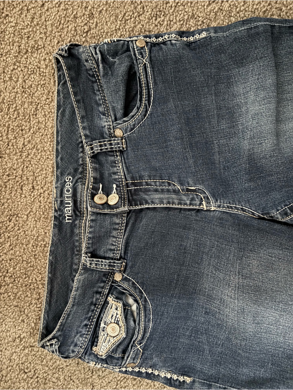 Y2k Vintage Women's Blue Bootcut Jeans with Embellished Back Pockets - Picture 3 of 5